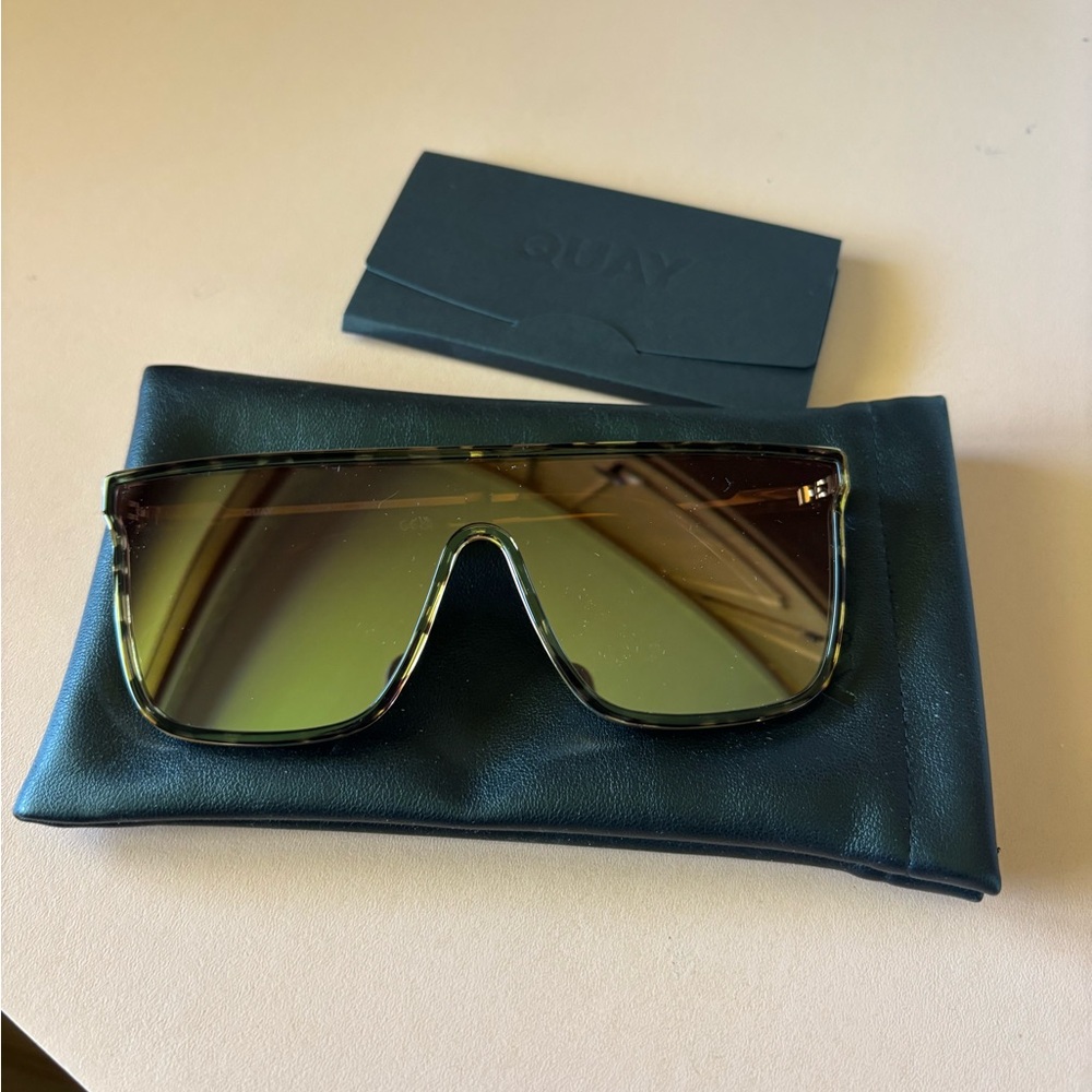 Quay Shield Sunglasses in Olive Tortoise